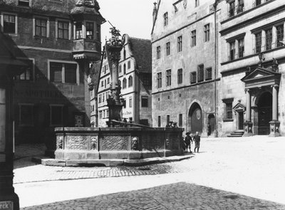 Fontana di San Giorgio, Rothenburg ob der Tauber, c.1910 da Jousset